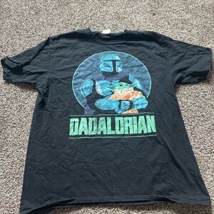 Black Dadalorian Graphic T-Shirt madalorian Star Wars baby yoda large